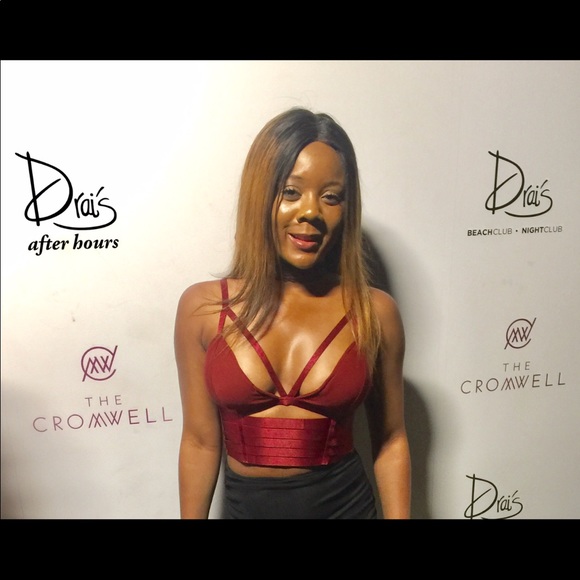 Burgundy bandage crop top - Picture 2 of 2